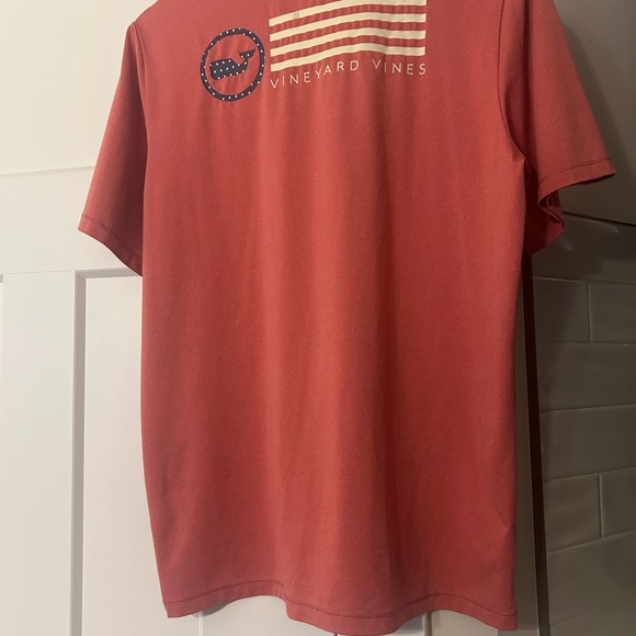 Vineyard Vines Performance Men's Tee with Navy Logo - Picture 4 of 4